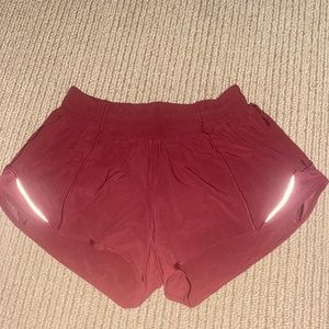 Lululemon hotty hot 2.5